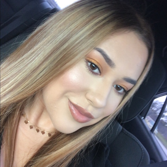 Meet your Posher, Katherine - Picture 1 of 1